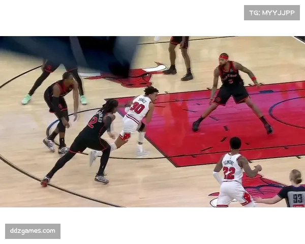 前瞻：公牛对阵猛龙，拉文与德罗赞的复古中距离打法面临考验